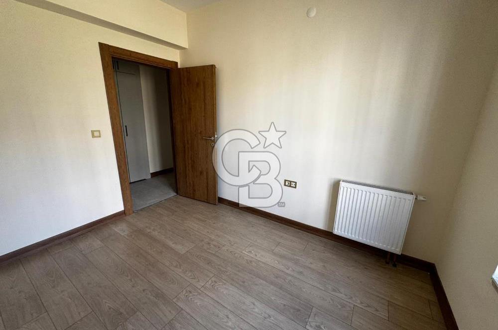 KIŞBAHÇELİ GENİŞ BALKON VE SALONLU/SIFIR LÜKS 2+1 KİRALIK DAİRE