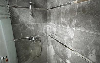 KIŞBAHÇELİ GENİŞ BALKON VE SALONLU/SIFIR LÜKS 2+1 KİRALIK DAİRE