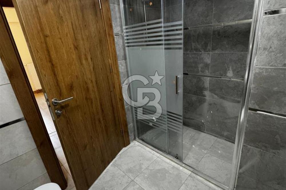 KIŞBAHÇELİ GENİŞ BALKON VE SALONLU/SIFIR LÜKS 2+1 KİRALIK DAİRE