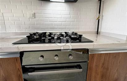 KIŞBAHÇELİ GENİŞ BALKON VE SALONLU/SIFIR LÜKS 2+1 KİRALIK DAİRE