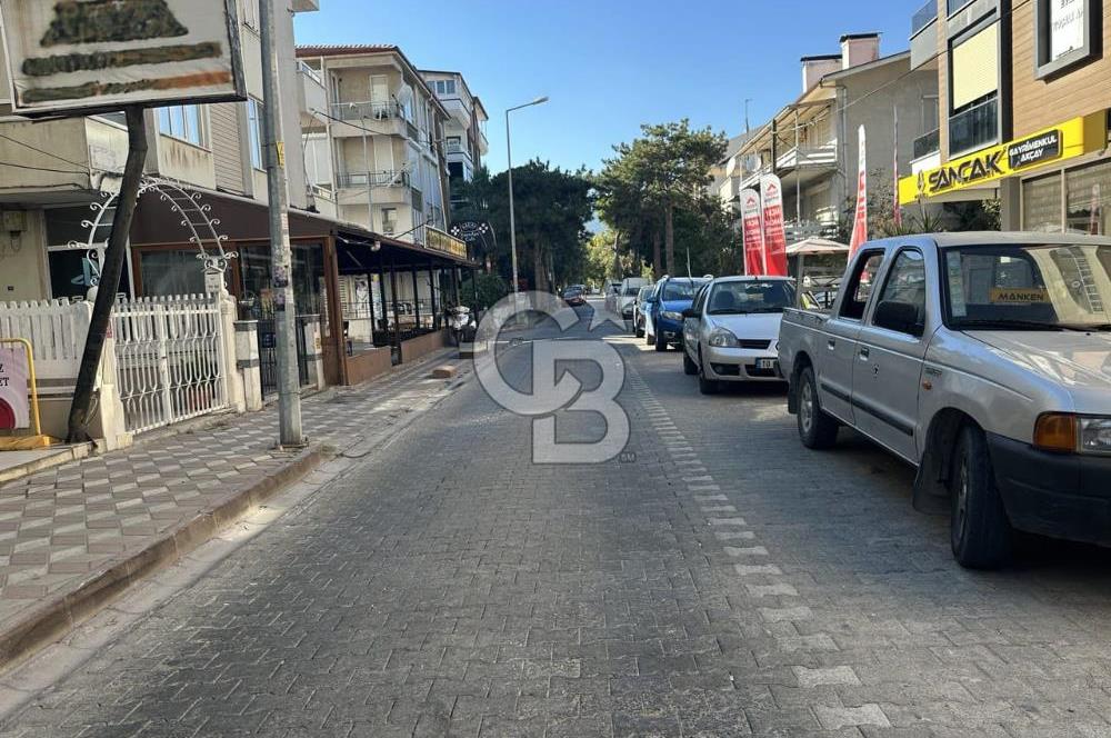 BALIKESİR AKÇAY'DA İŞLEK CADDEDE SATILIK İŞYERİ