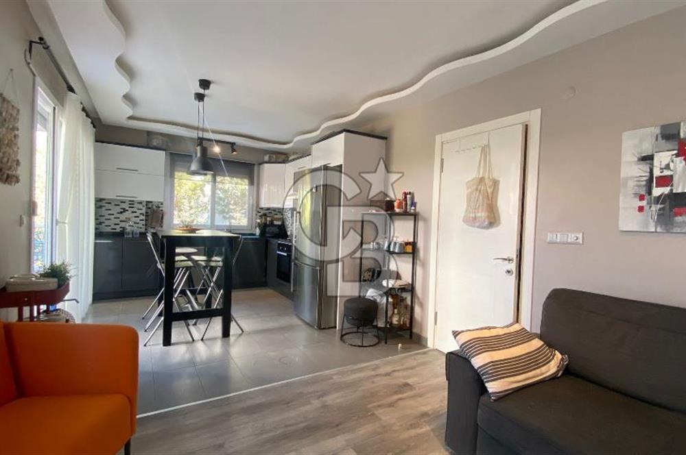 Sığacık Merkez'de 2+1 Bahçe Kullanımlı Villa Tadında Daire