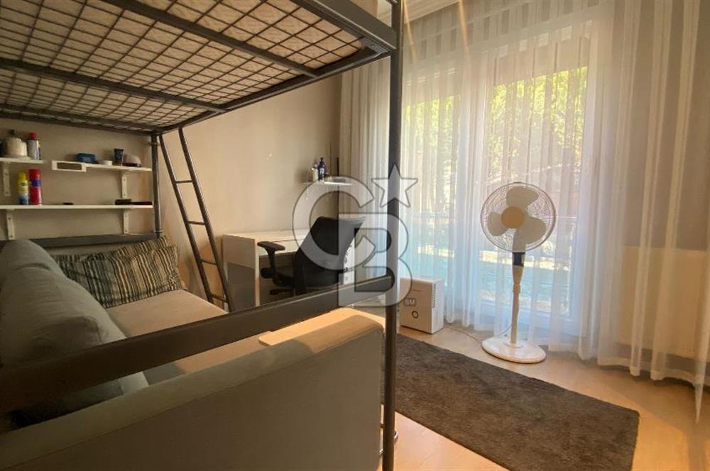 Sığacık Merkez'de 2+1 Bahçe Kullanımlı Villa Tadında Daire