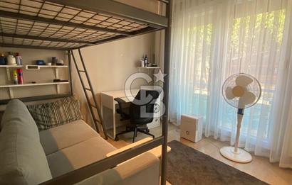 Sığacık Merkez'de 2+1 Bahçe Kullanımlı Villa Tadında Daire
