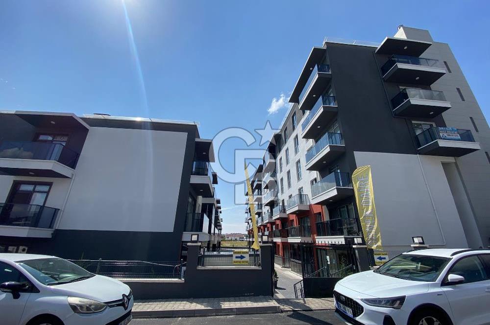 CB VİZYON DAN KARŞIYAKA ÇAĞ LİFE SİTESİNDE SIFIR SATILIK GÖL MANZARALI DAİRE