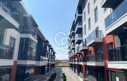 CB VİZYON DAN KARŞIYAKA ÇAĞ LİFE SİTESİNDE SIFIR SATILIK GÖL MANZARALI DAİRE