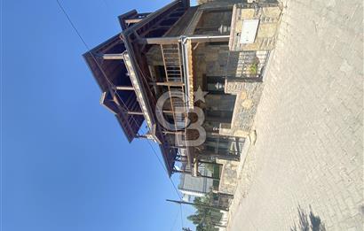 ZEYTİNLİKUYU KIYIKIŞLACIK DENİZE SIFIR 4+2 SATILIK MÜSTAKİL TAŞ VİLLA