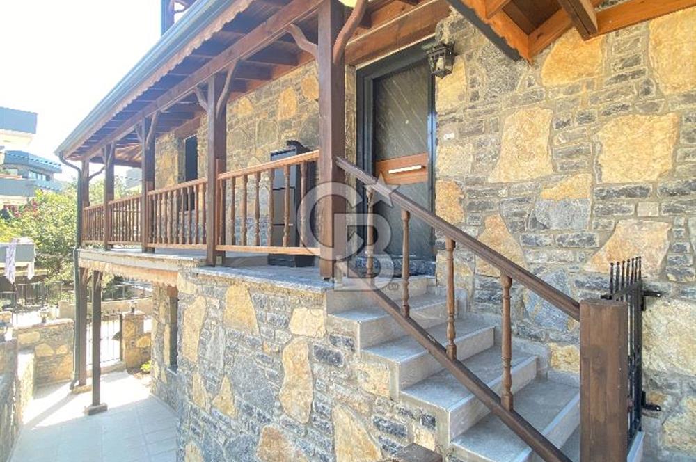 ZEYTİNLİKUYU KIYIKIŞLACIK DENİZE SIFIR 4+2 SATILIK MÜSTAKİL TAŞ VİLLA