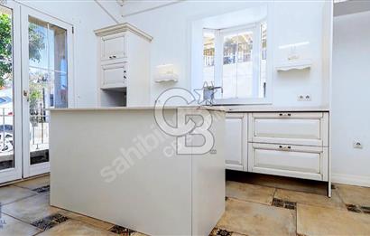 ÇEŞME JARDIN EDEN SİTESİNDE SATILIK 3+1 HAVUZLU LÜKS VİLLA
