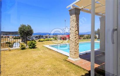 ÇEŞME JARDIN EDEN SİTESİNDE SATILIK 3+1 HAVUZLU LÜKS VİLLA