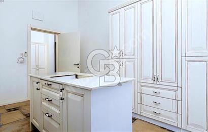 ÇEŞME JARDIN EDEN SİTESİNDE SATILIK 3+1 HAVUZLU LÜKS VİLLA