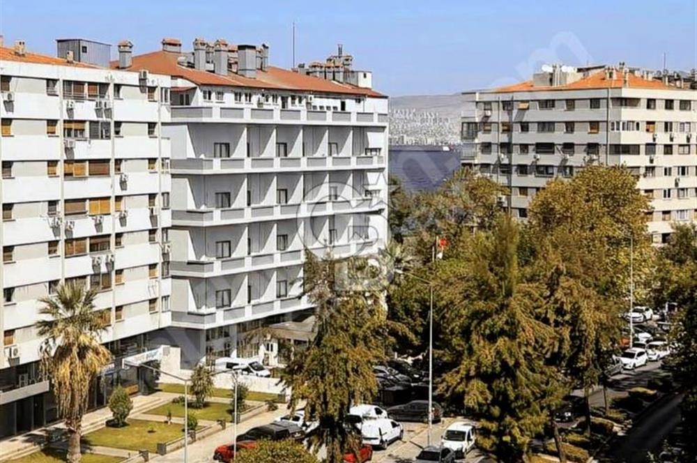 İZMİR KARATAŞ'TA DENİZ MANZARALI SATILIK 3+1 DAİRE