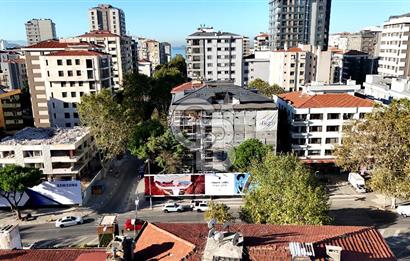 BAĞDAT CADDESİNDE SATILIK DÜKKAN