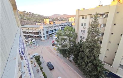 KARŞIYAKA’NIN MERKEZİ BAHÇELİEVLER'DE GENİŞ 3+1 DAİRE 