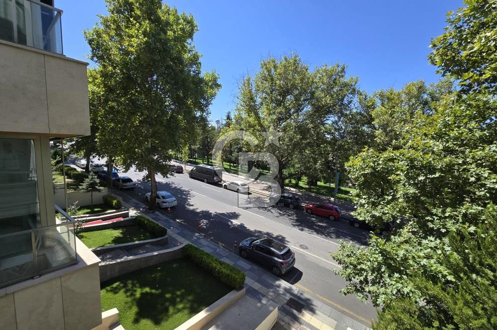 İRAN CADDESİNDE MANZARALI FULL YAPILI 225 m² 4+1 daire