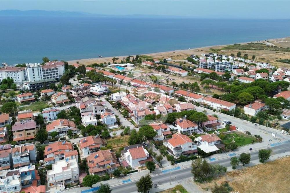 DİKİLİ CUMHURİYET MAHALLESİNDE SATILIK 3+1 VİLLA
