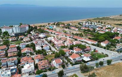 DİKİLİ CUMHURİYET MAHALLESİNDE SATILIK 3+1 VİLLA