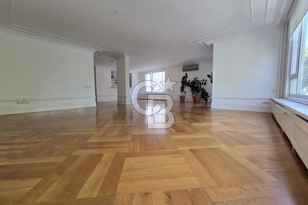 İRAN CADDESİNDE MANZARALI FULL YAPILI 225 m² 4+1 daire