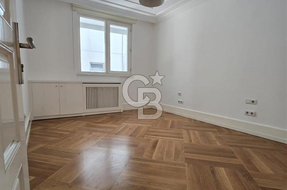 İRAN CADDESİNDE MANZARALI FULL YAPILI 225 m² 4+1 daire