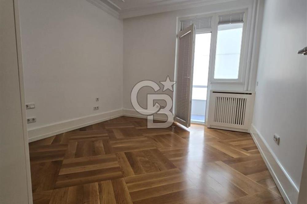 İRAN CADDESİNDE MANZARALI FULL YAPILI 225 m² 4+1 daire
