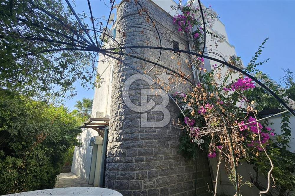 BODRUM TORBA'DA SATILIK BAHÇELİ MÜSTAKİL EV