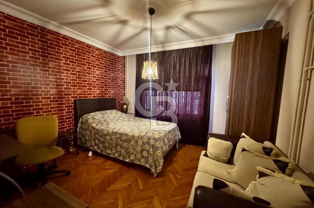 ISTANBUL SAHRAYI CEDİT - ATATÜRK CAD. YAKINI, 3+1 SATILIK DAİRE