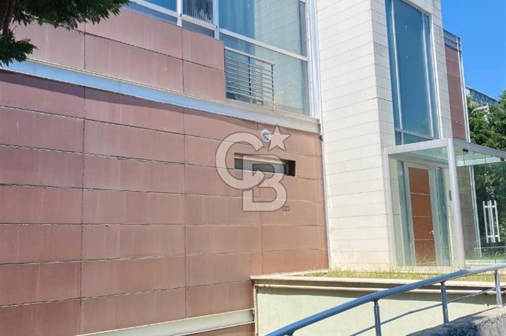 Tuzla Tepeören Milenyum Park'ta A Tipi 5+1 Havuzlu, Bahçeli Villa