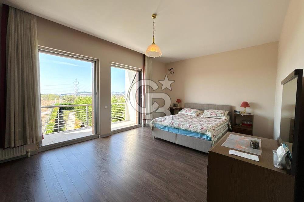 Tuzla Tepeören Milenyum Park'ta A Tipi 5+1 Havuzlu, Bahçeli Villa