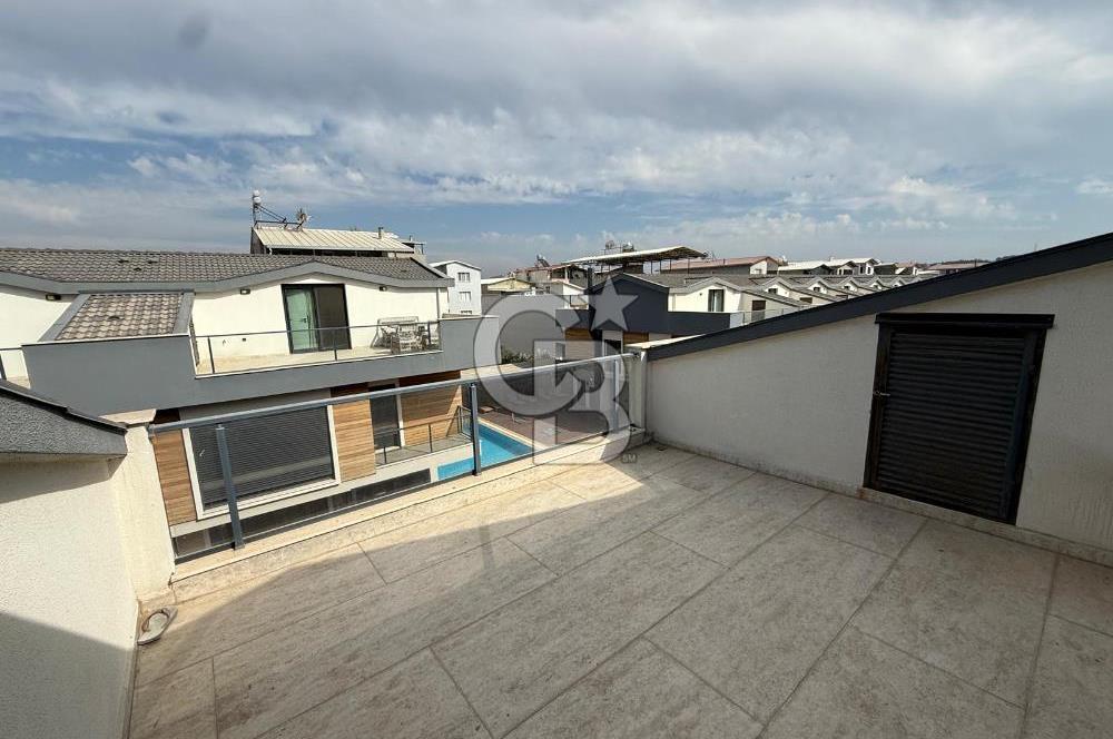 GAZİEMİR KAHVERENGİ SİTESİNDE 4+1 TRİPLEX VİLLA