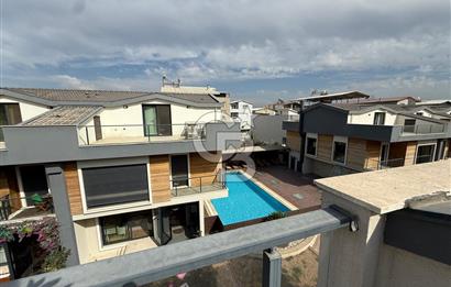 GAZİEMİR KAHVERENGİ SİTESİNDE 4+1 TRİPLEX VİLLA