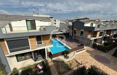 GAZİEMİR KAHVERENGİ SİTESİNDE 4+1 TRİPLEX VİLLA