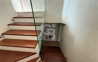 GAZİEMİR KAHVERENGİ SİTESİNDE 4+1 TRİPLEX VİLLA
