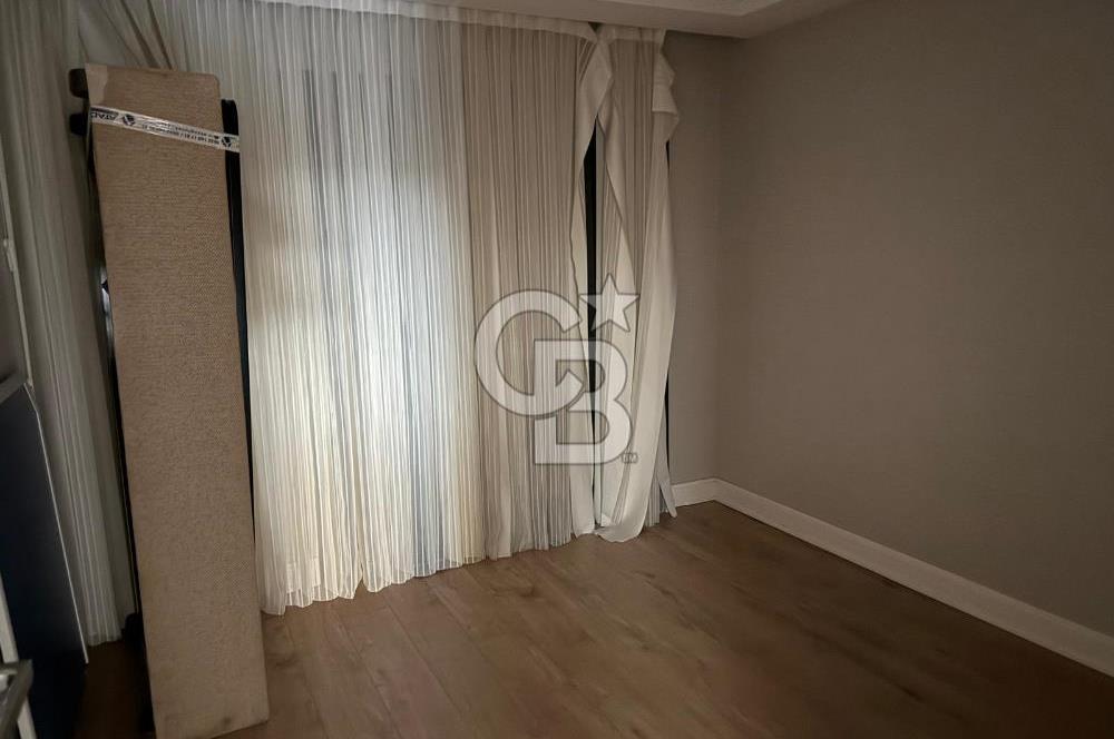 GAZİEMİR KAHVERENGİ SİTESİNDE 4+1 TRİPLEX VİLLA