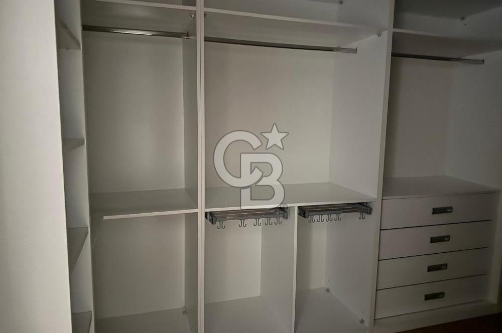 GAZİEMİR KAHVERENGİ SİTESİNDE 4+1 TRİPLEX VİLLA