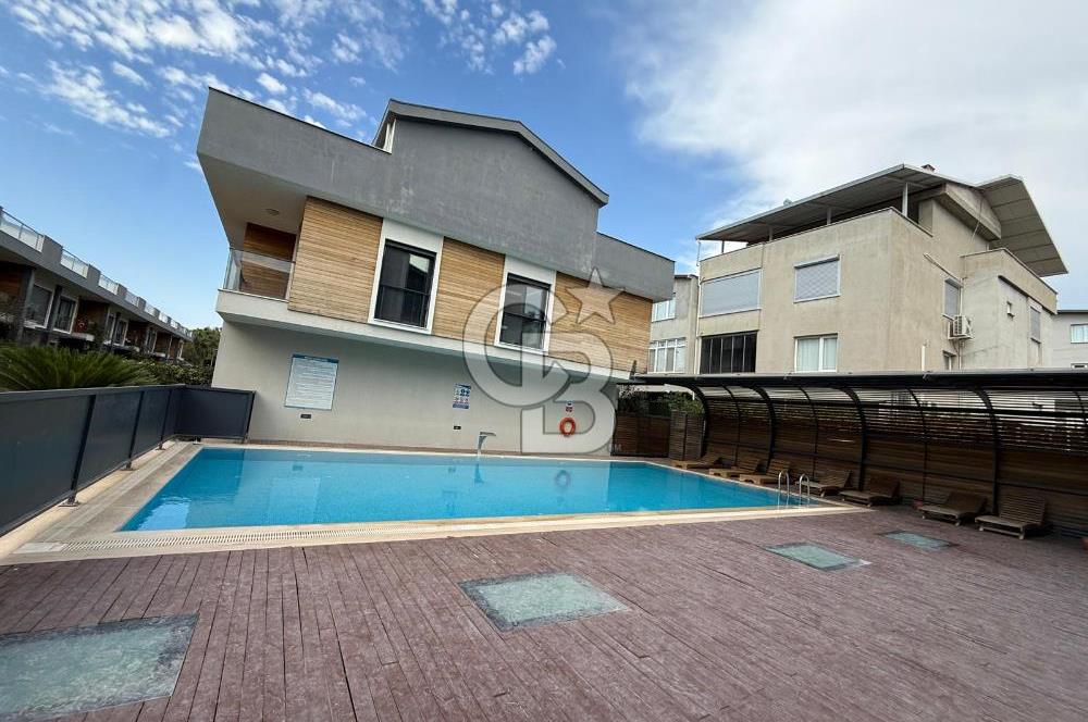 GAZİEMİR KAHVERENGİ SİTESİNDE 4+1 TRİPLEX VİLLA