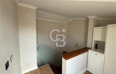 GAZİEMİR KAHVERENGİ SİTESİNDE 4+1 TRİPLEX VİLLA
