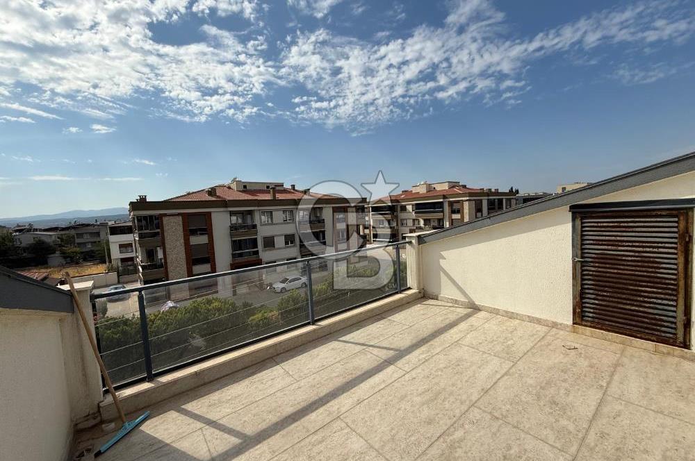 GAZİEMİR KAHVERENGİ SİTESİNDE 4+1 TRİPLEX VİLLA