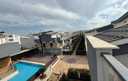 GAZİEMİR KAHVERENGİ SİTESİNDE 4+1 TRİPLEX VİLLA
