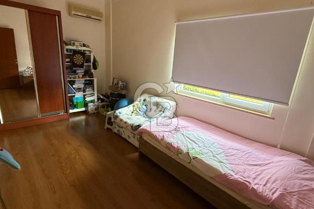 Bellapais Bölgesinde Satılık 4+1 Havuzlu Villa !!!