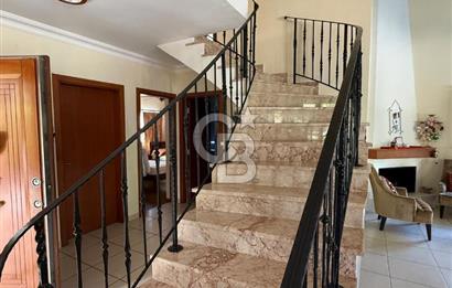 Bellapais Bölgesinde Satılık 4+1 Havuzlu Villa !!!