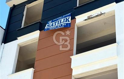 Cumhuriyet Mahallesinde 1+1 Satılık Daire 