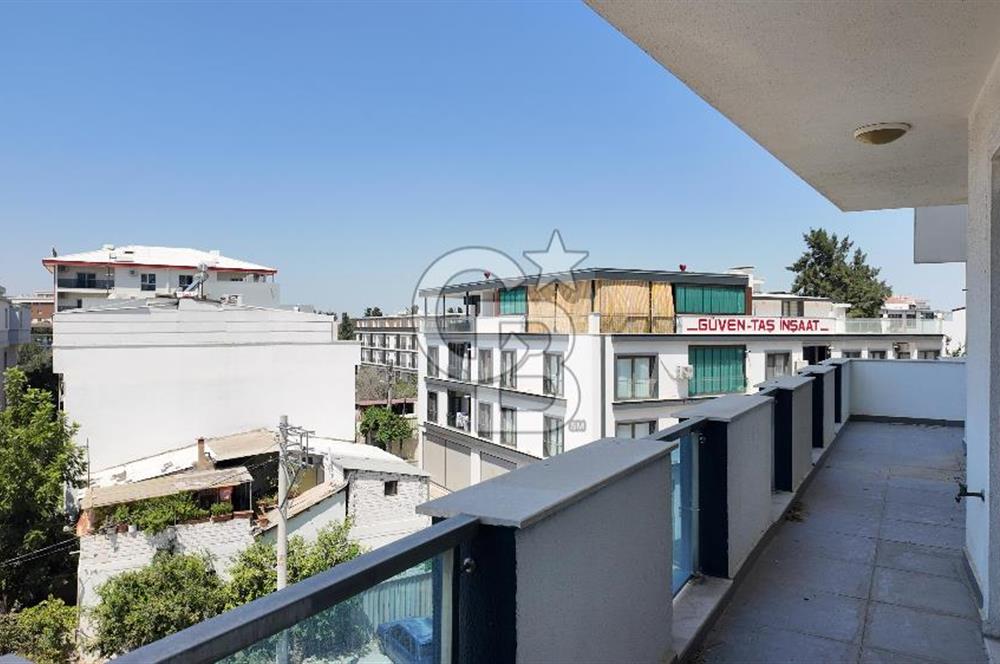 Çiğli Merkezi Konum Satılık 4+1 Lux Daire