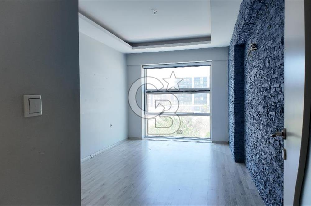 Çiğli Merkezi Konum Satılık 4+1 Lux Daire