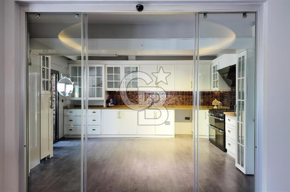 Çiğli Merkezi Konum Satılık 4+1 Lux Daire