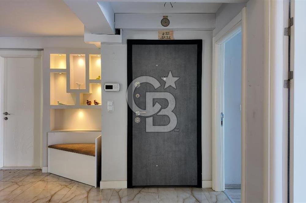 Çiğli Merkezi Konum Satılık 4+1 Lux Daire