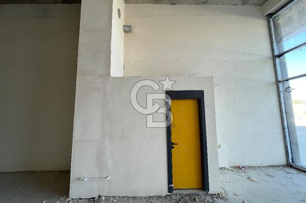 MEGA ŞAŞMAZ ÖN CEPHE GENİŞ TİP 2 DÜKKAN ARAÇ YERİNE SAHİP DÜKKAN