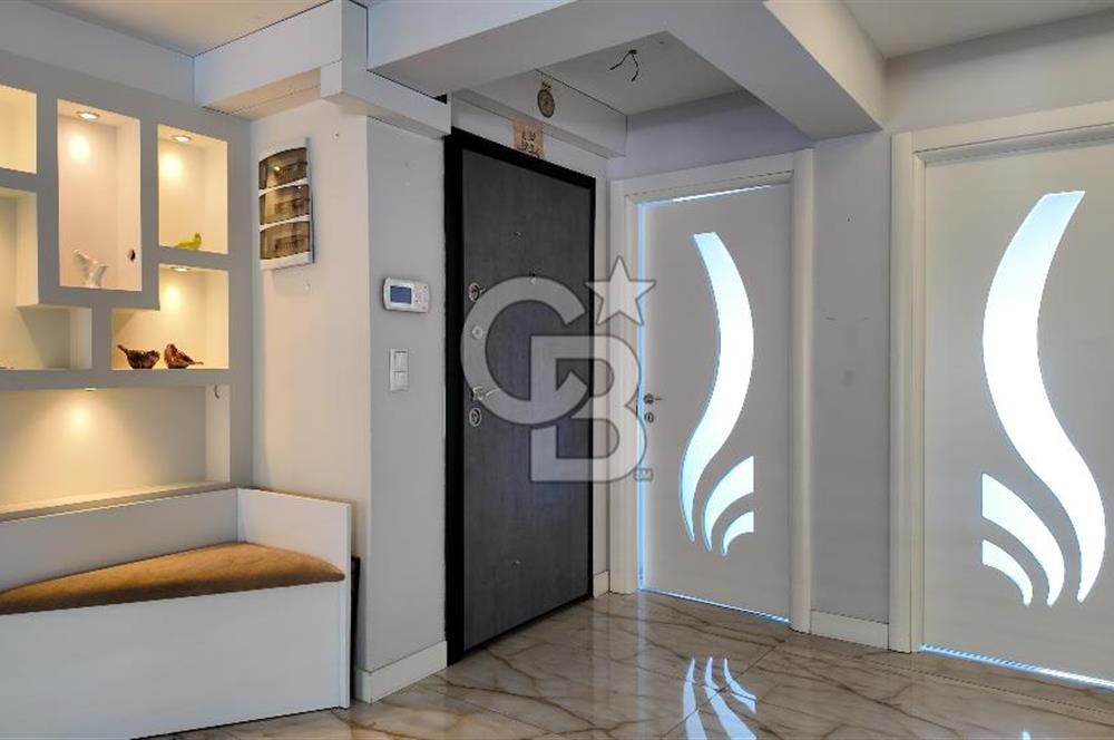 Çiğli Merkezi Konum Satılık 4+1 Lux Daire