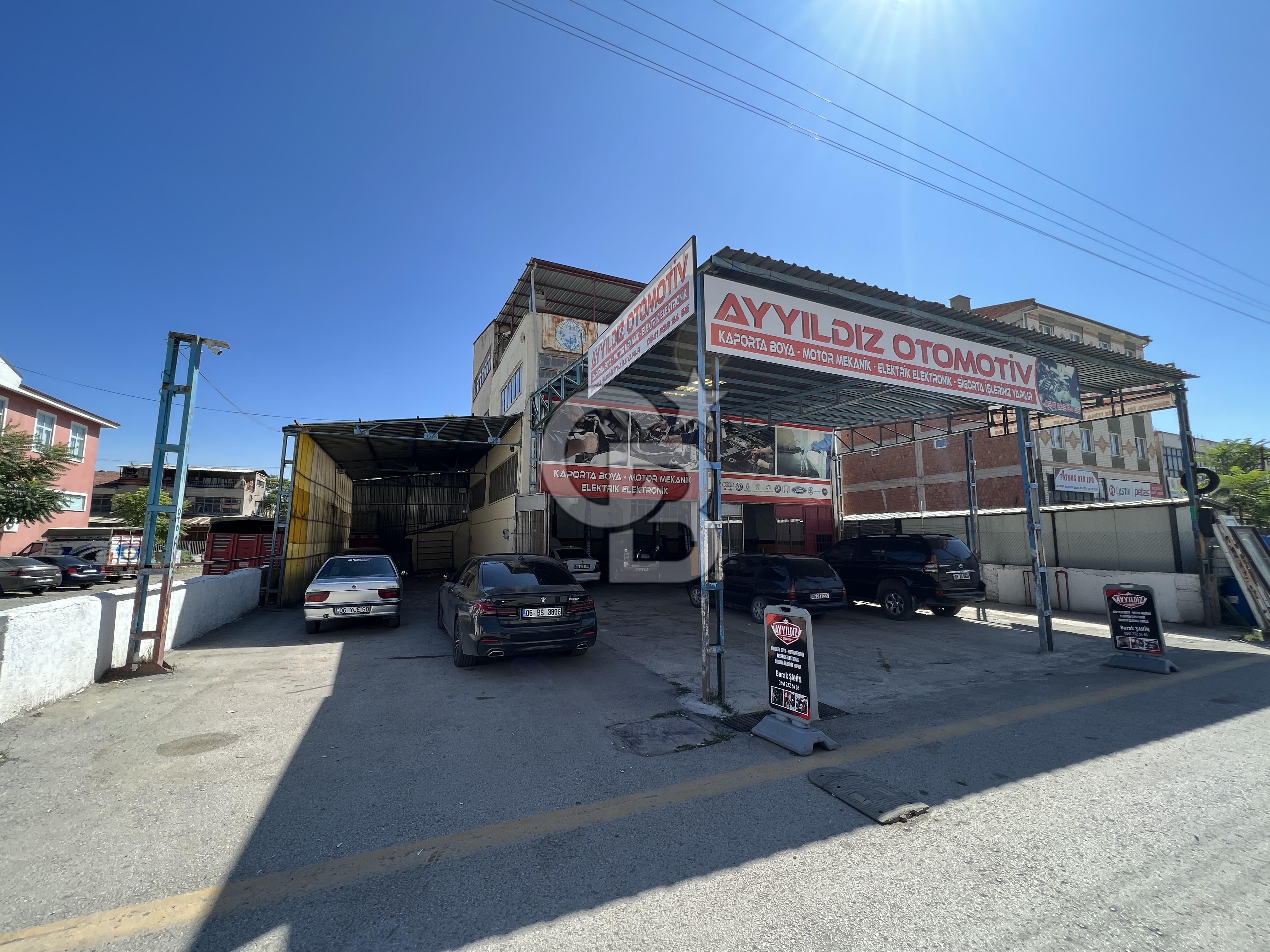 KAZAN MERKEZ DE ANA YOLA CEPHE 3 KATLI 780 M2 KULLANIM ALANLI SATILIK BİNA