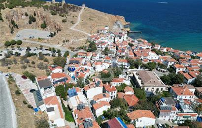 ÇANAKKALE BOZCAADA RUM MAHALLESİNDE SATILIK KÖŞE ARSA