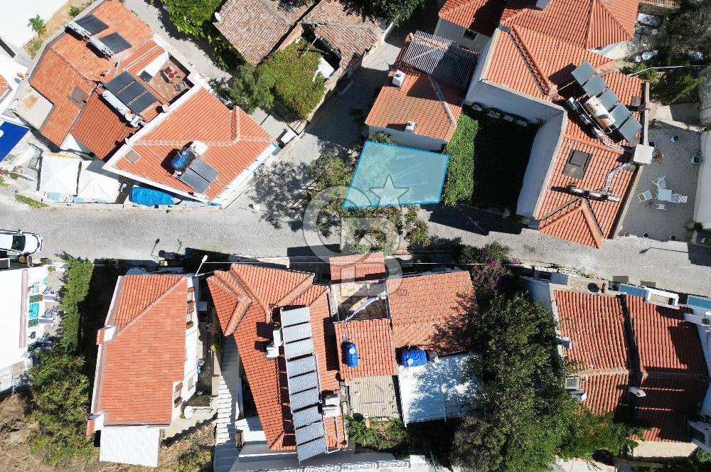 ÇANAKKALE BOZCAADA RUM MAHALLESİNDE SATILIK KÖŞE ARSA